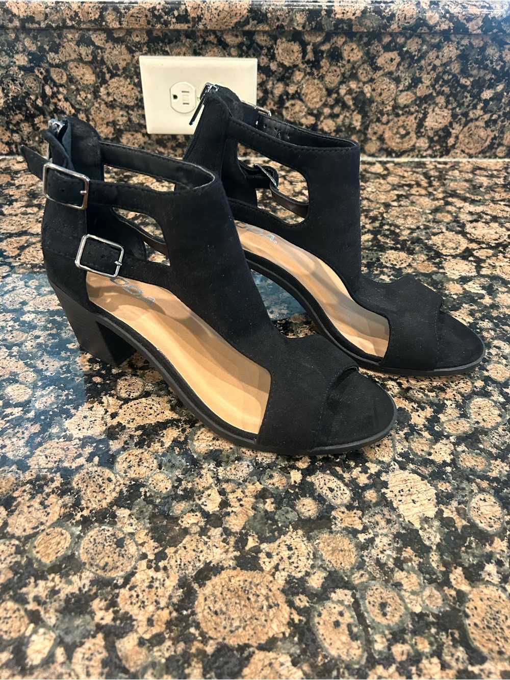 Soda Black Heeled booties